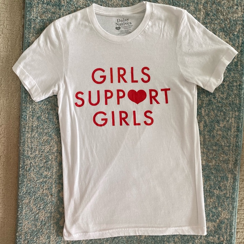 Girls support girls tshirt
